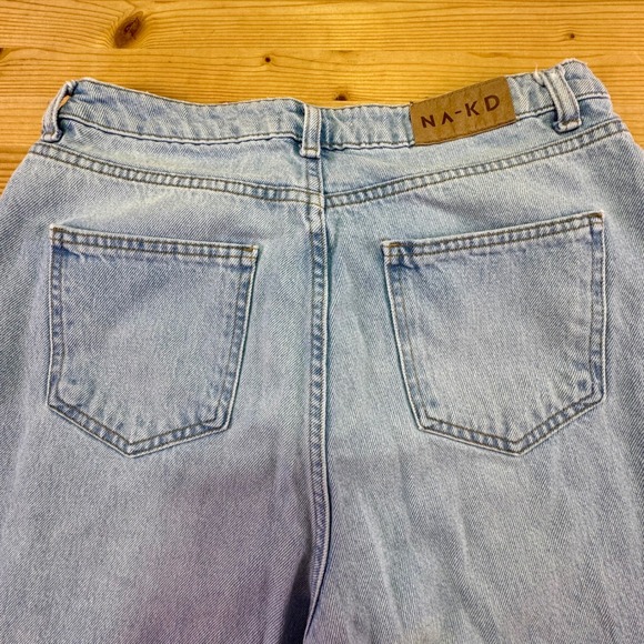 NA-KD High Rise Straight Leg Jeans Women's Size 40 Light Wash Raw Hem - Picture 4 of 9